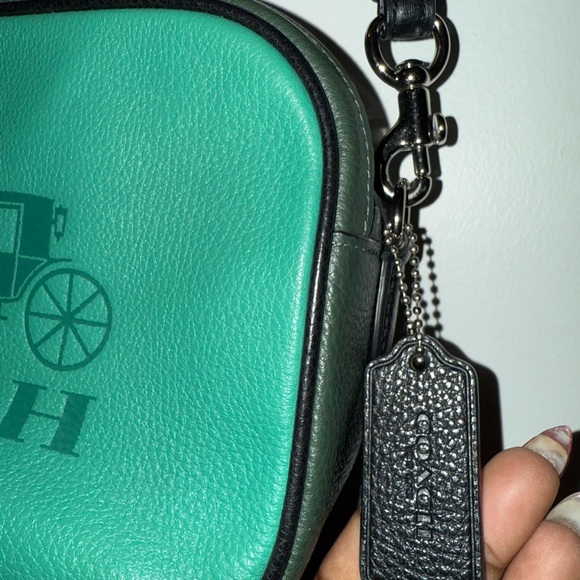 Coach crossbody - Picture 5 of 5